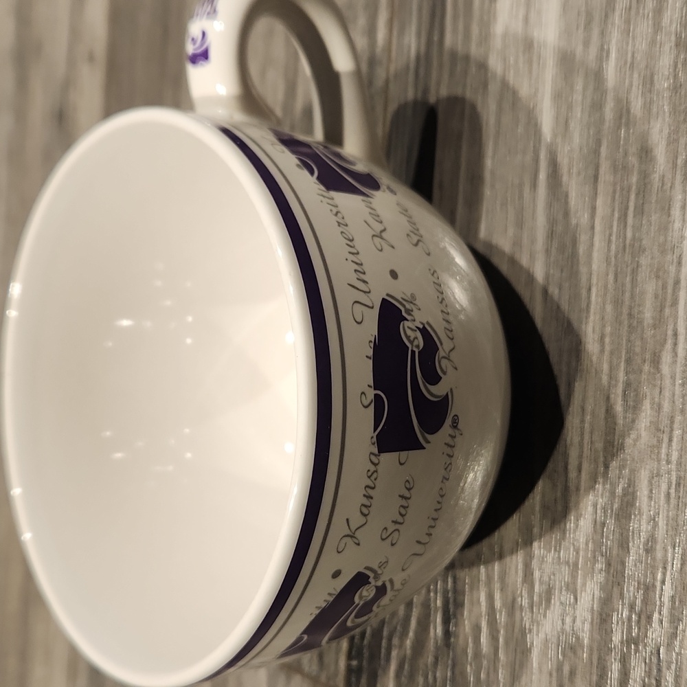 NWOT HC Hearland China University of Kansas Wildcats Coffee/Tea Cup